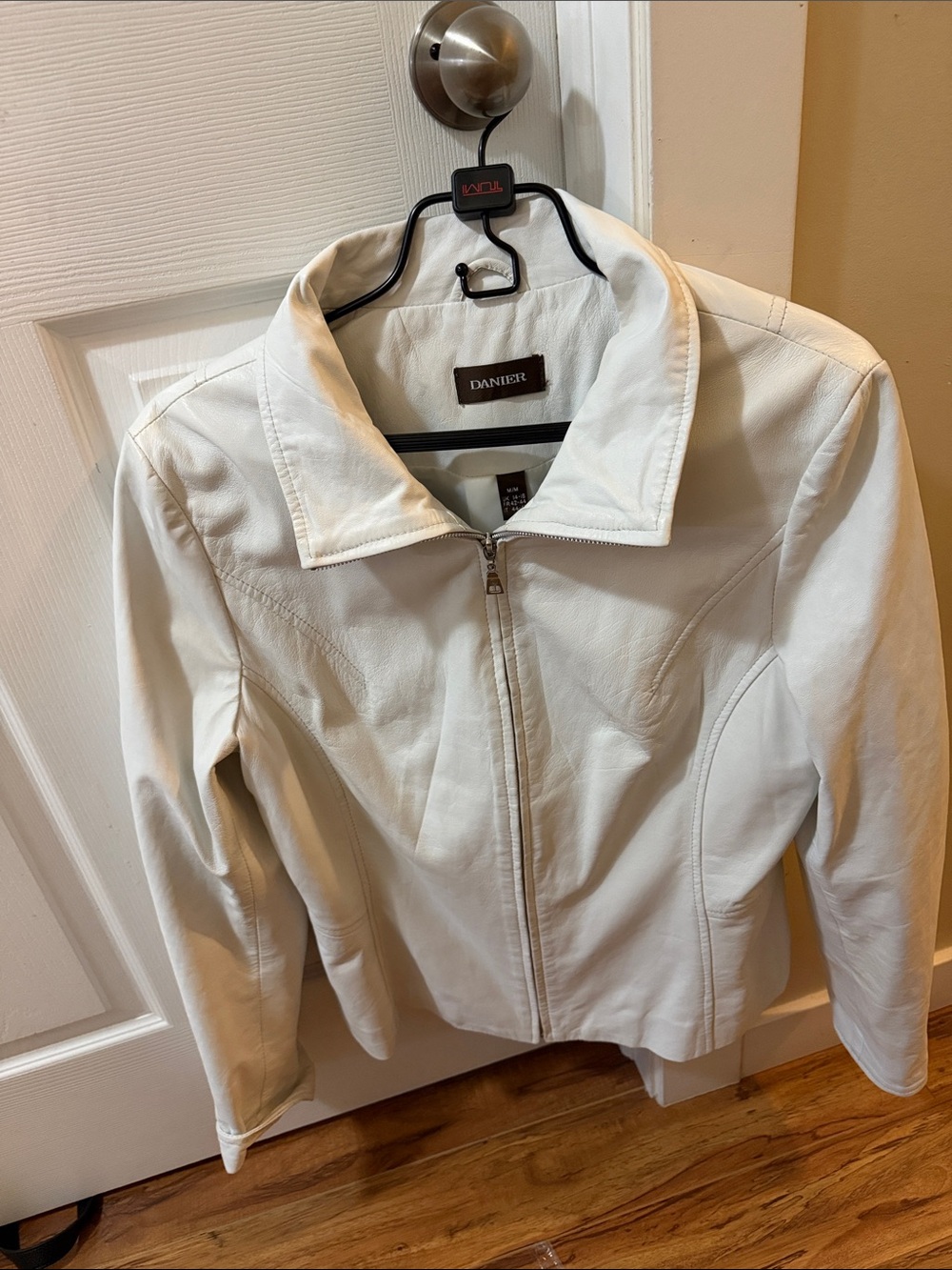 Danier Cream Leather Zip Jacket for Women